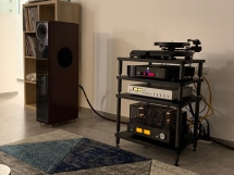 ארון סטריאו Bassocontinuo Lyra XL4 2.0